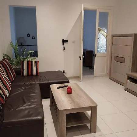 Apartamento V86 A Minute From The Sea *