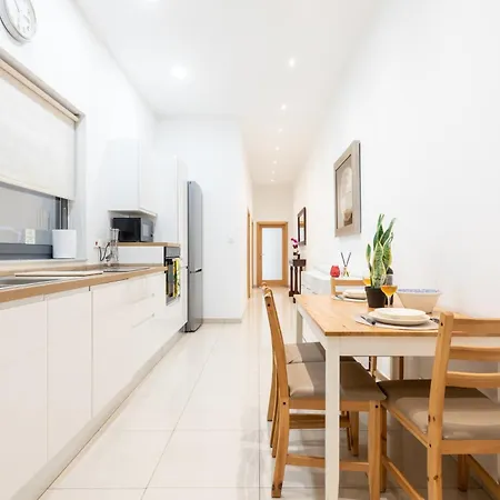 V86 A Minute From The Sea *